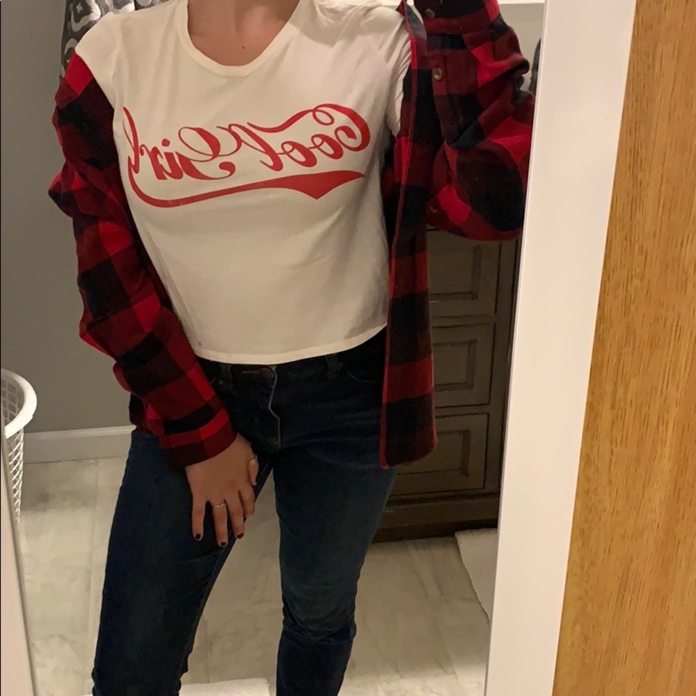 Graphic cropped tee